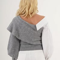 Pull asymétrique maille & chemise – Réversible, épaule dévoilée Pull asymétrique maille & chemise – Réversible, épaule dévoilée