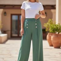 Pantalon fluide femme taille haute – coupe large avec boutons décoratifs Pantalon fluide femme taille haute – coupe large avec boutons décoratifs