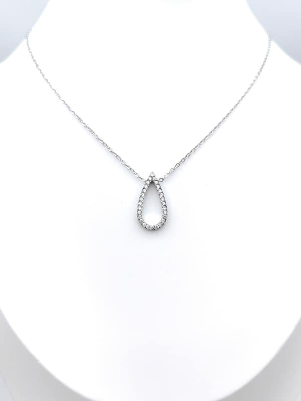 collier-goutte-sertie-de-strass-en-acier-inoxydable_argent_6811ebbad12a7 Collier pendentif goutte femme en acier inoxydable avec strass