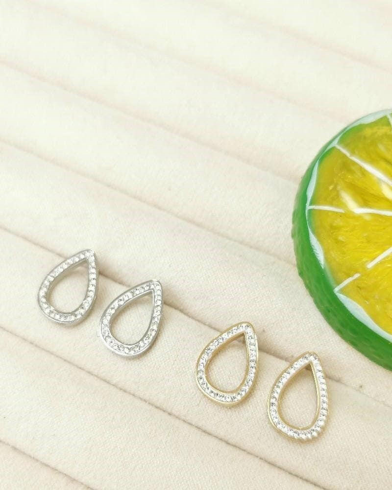 boucle-d-oreilles-goutte-avec-strass_dore-et-argent Boucles d'oreilles en forme de goutte et strass en acier inoxydable